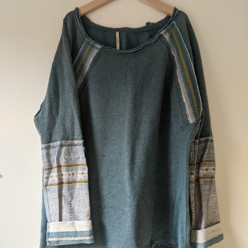 Free people blue sweatshirt with embroidery